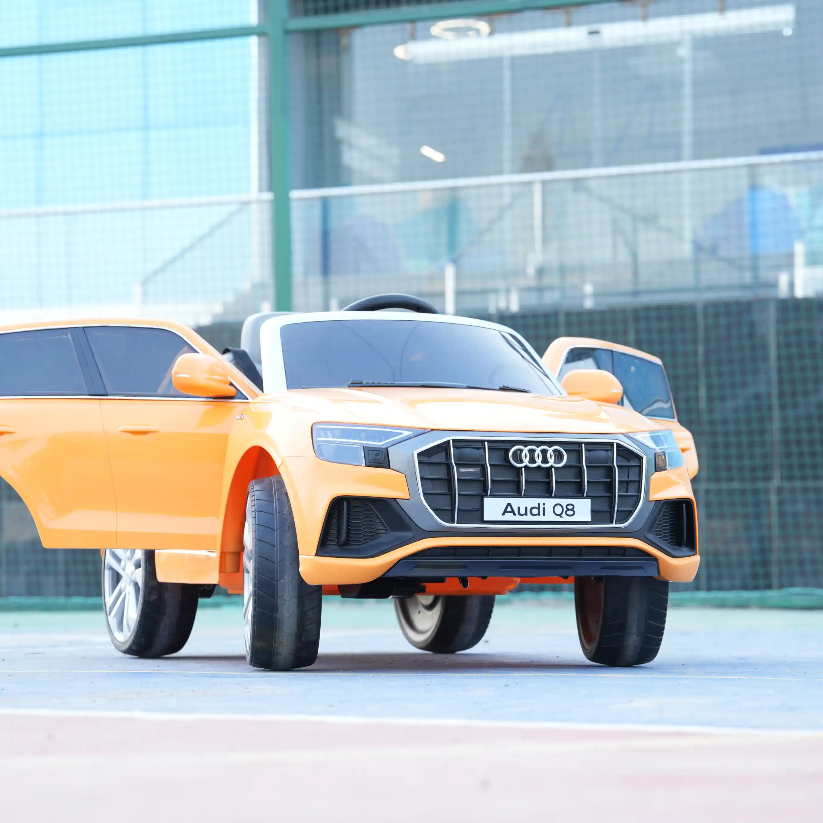 audi-q8-orange-feature-4 audi-q8-orange-feature-4.webp